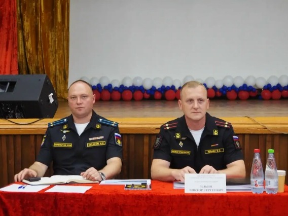 Военный прокурор 75 военной прокуратуры гарнизона провел встречу с коллективом женского совета воинской части.
