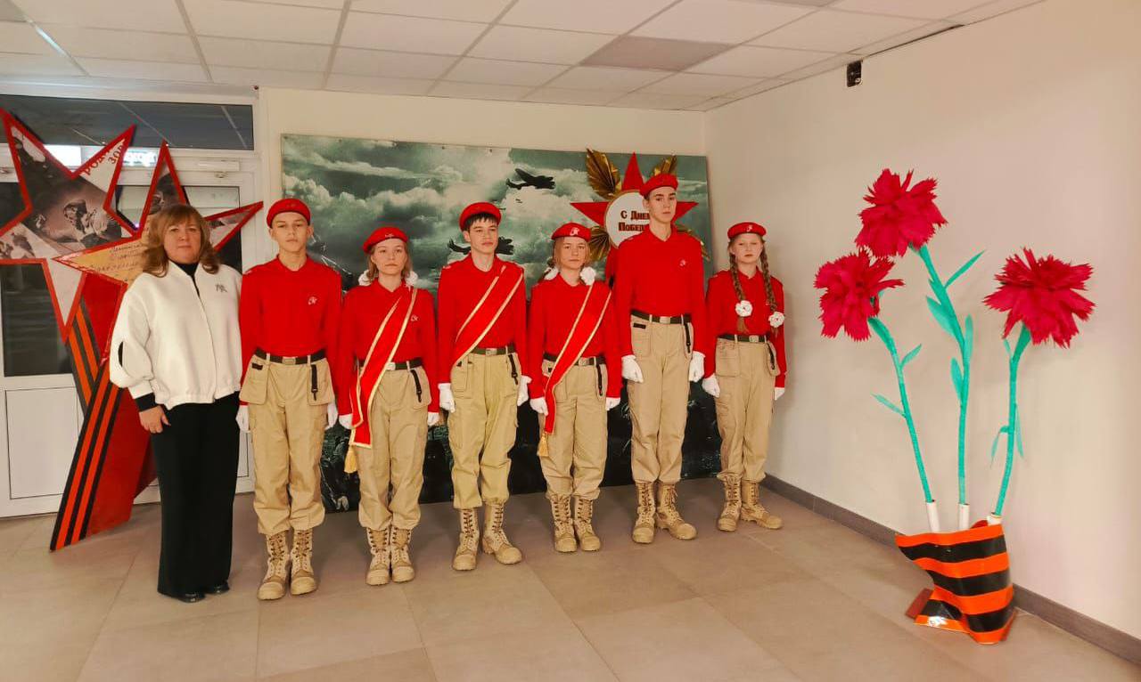 Учительница из Большого Камня стала лауреатом конкурса «Учитель ученических признаний».