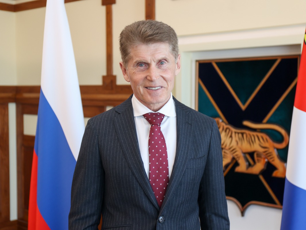 Поздравление Губернатора Приморского края Олега Кожемяко с Днём семьи, любви и верности.