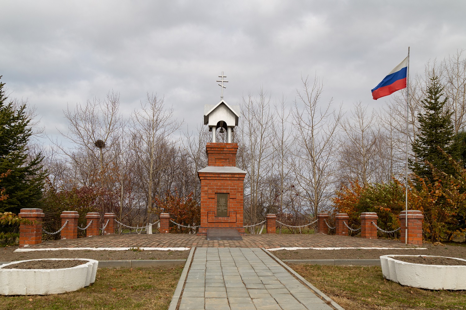 Памятник жителям села Петровка.